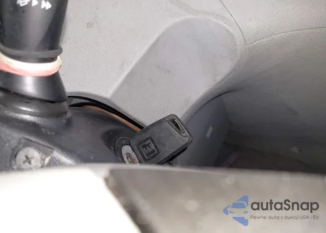 2011 Toyota Sienna Xle V6 из США, поврежденный, VIN 5TDYK3DC0BS063232